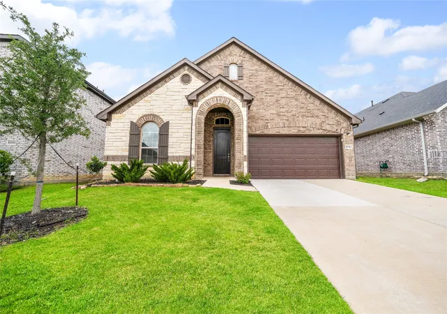 Photo 1 of Single family home for sale at 16513 Garden Dr, Celina, TX 75009 | MLS# 21395809 | Listing updated on 2026-10-10