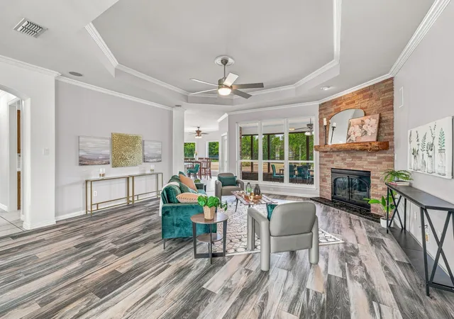 Photo 4 of Single family home for sale at 2105 Wood Duck Ln, Granbury, TX 76049 | MLS# 21380359 | Listing updated on 2026-10-06