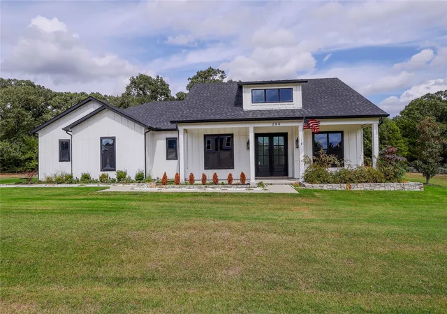 Photo 2 of Single family home for sale at 288 Hickory Ct, Quinlan, TX 75474 | MLS# 21385455 | Listing updated on 2026-10-03