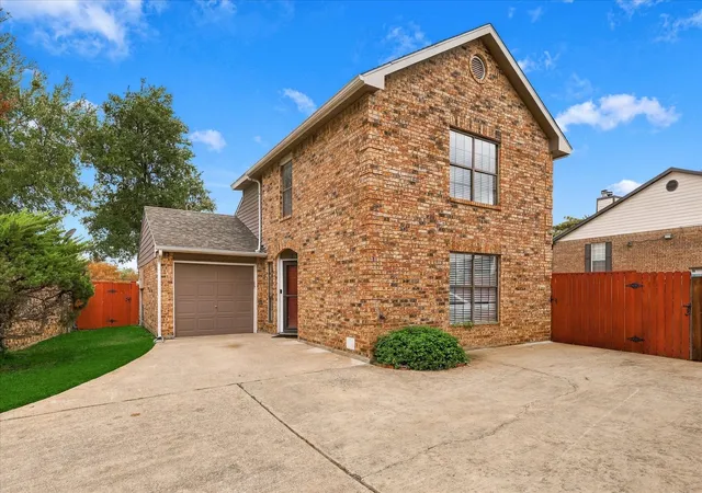 Photo 3 of Single family home for sale at 3136 Harbinger Ln, Dallas, TX 75287 | MLS# 21401487 | Listing updated on 2026-10-03