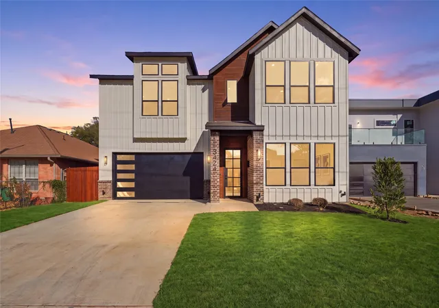 Photo 1 of Single family home for sale at 3424 Navaro St, Dallas, TX 75212 | MLS# 21401269 | Listing updated on 2026-10-10