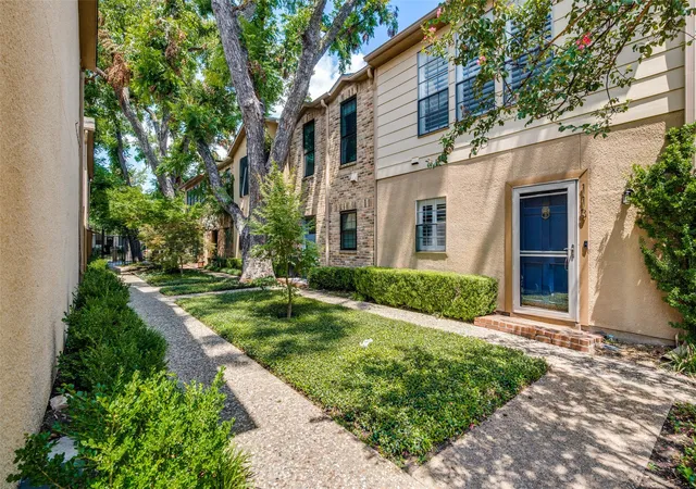 Photo 2 of Condo for sale at 3320 Reagan St #113, Dallas, TX 75219 | MLS# 21367059 | Listing updated on 2026-10-03