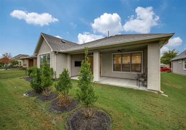 Photo 1 of Single family home for sale at 9621 Creekwood Dr, Denton, TX 76207 | MLS# 21401915 | Listing updated on 2026-10-03