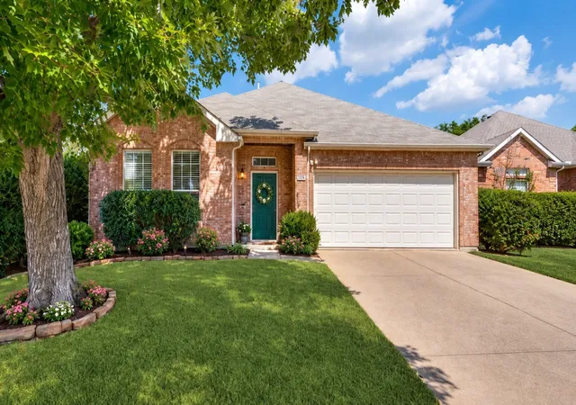 Photo 1 of Single family home for sale at 3113 Paradise Valley Dr, Plano, TX 75025 | MLS# 21400133 | Listing updated on 2026-10-08