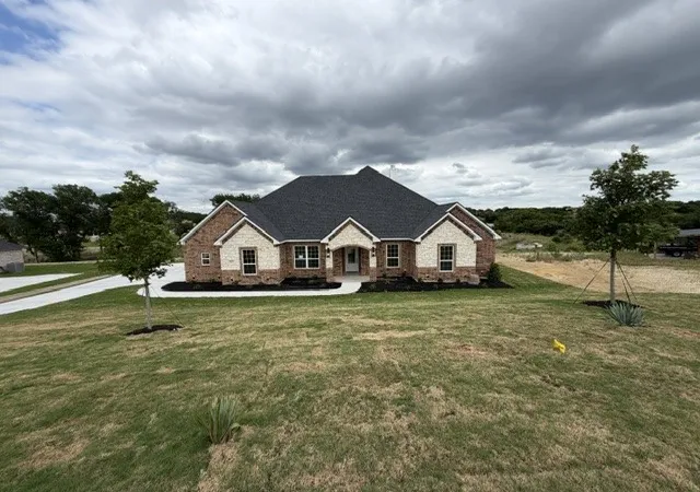 Photo 1 of Single family home for sale at 1035 Deer Is Ct, Azle, TX 76020 | MLS# 21402109 | Listing updated on 2026-10-07