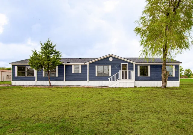 Photo 1 of Manufactured home for sale at 129 Hearne Ln, Red Oak, TX 75154 | MLS# 21401433 | Listing updated on 2026-10-06