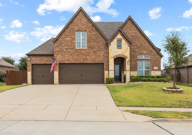Photo 1 of Single family home for sale at 639 Woodridge Dr, Little Elm, TX 75068 | MLS# 21401657 | Listing updated on 2026-10-03