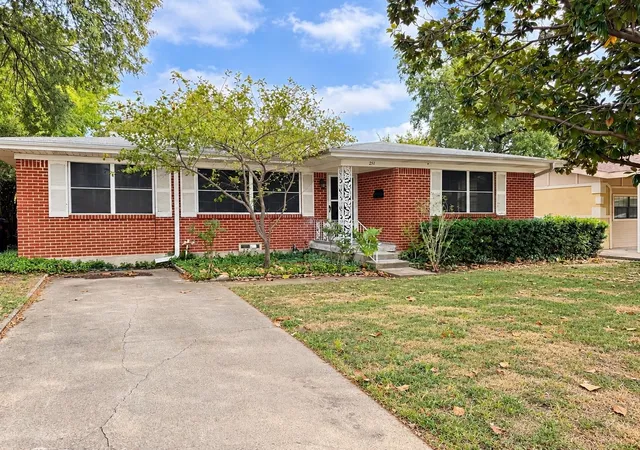 Photo 2 of Single family home for sale at 231 Brazos St, Garland, TX 75041 | MLS# 21401019 | Listing updated on 2026-10-10