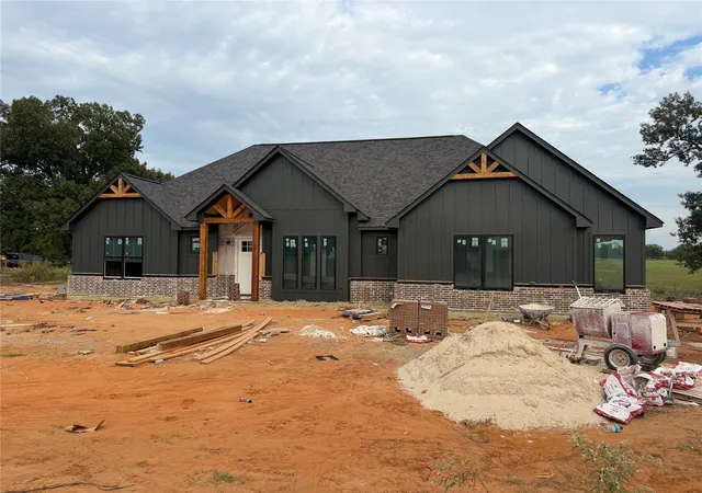 Photo 1 of Single family home for sale at 13844 Luka Ln, Tyler, TX 75074 | MLS# 21402166 | Listing updated on 2026-10-03