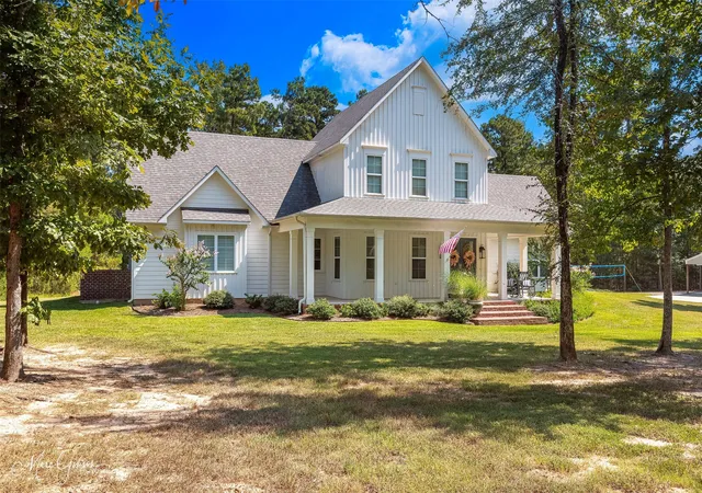 Photo 1 of Single family home for sale at 2516 Old Plain Dealing Rd, Plain Dealing, LA 71064 | MLS# 21402221 | Listing updated on 2026-10-07