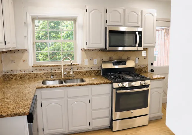 Photo 3 of Single family home for sale at 3131 E Latta Cir, Dallas, TX 75227 | MLS# 21401644 | Listing updated on 2026-10-10