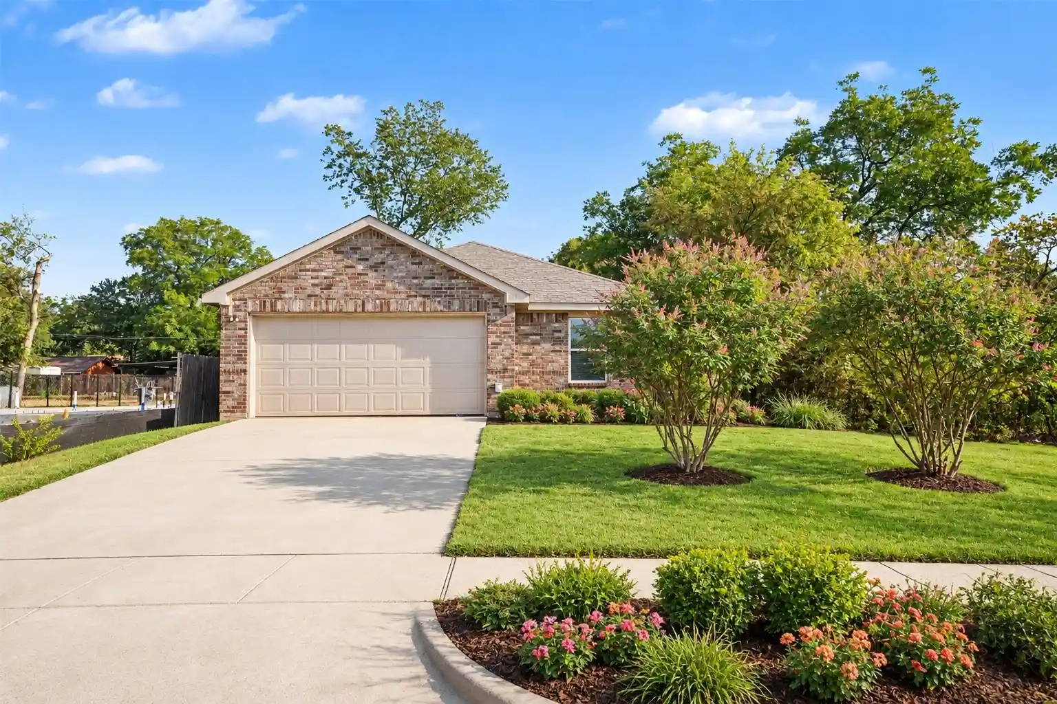 Photo 1 of Single family home for sale at 1634 E Missouri Ave, Dallas, TX 75216 | MLS# 21394704 | Listing updated on 2026-10-23