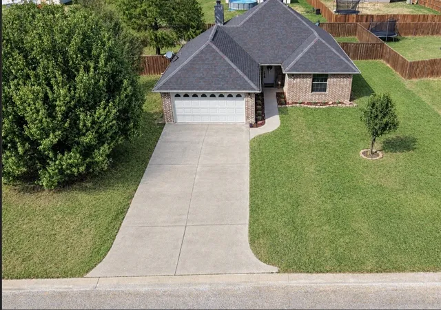 Single family home for sale at 215 Ashley St, Alvord, TX 76225 | MLS# 21402252