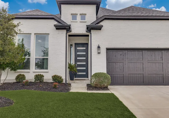 Photo 2 of Single family home for sale at 229 Savannah Ln, Little Elm, TX 75068 | MLS# 21402321 | Listing updated on 2026-10-03