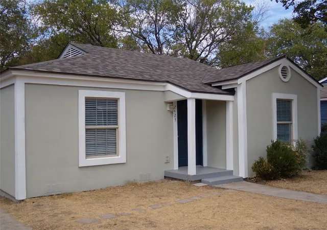 Photo 2 of Sale Pending at 2423 Marfa Ave, Dallas, TX 75216 | MLS# 21402330 | Listing updated on 2026-10-06