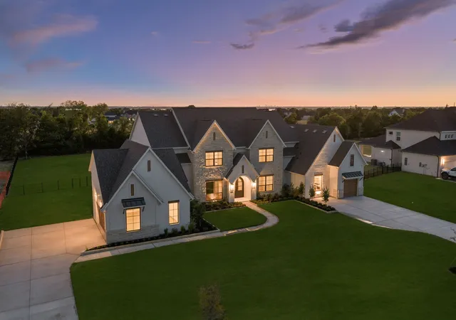 Photo 2 of Mansion for sale at 313 Chapel View Ct, Rockwall, TX 75032 | MLS# 21402355 | Listing updated on 2026-10-03