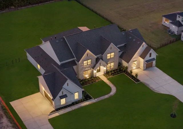 Photo 3 of Mansion for sale at 313 Chapel View Ct, Rockwall, TX 75032 | MLS# 21402355 | Listing updated on 2026-10-03