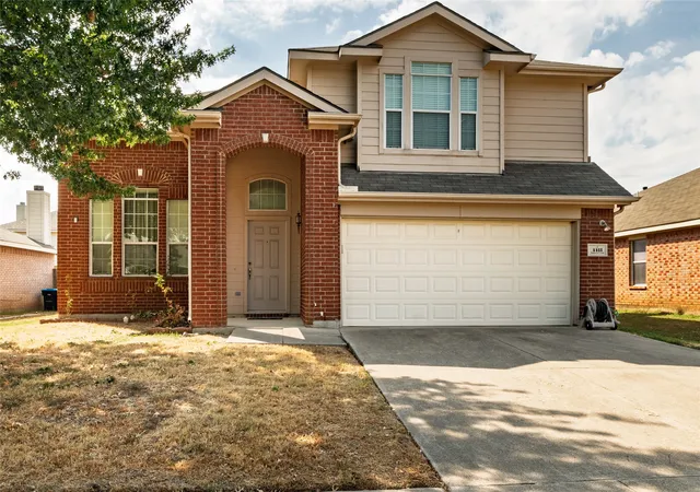 Photo 1 of Single family home for sale at 4413 Chaparral Crk Dr, Fort Worth, TX 76123 | MLS# 21402264 | Listing updated on 2026-10-03