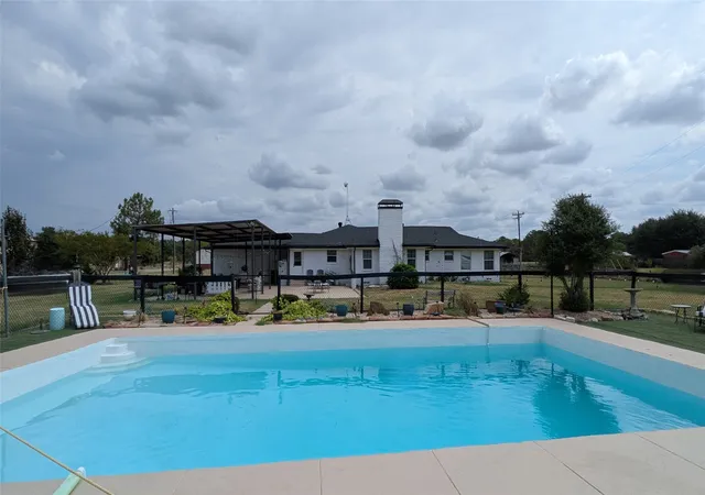 Photo 1 of Single family home for sale at 560 Harlan Rd, Seagoville, TX 75159 | MLS# 21402415 | Listing updated on 2026-10-05