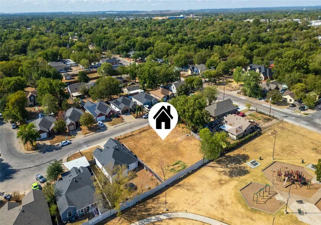 Photo 2 of Land for sale at 8521 Torreon St, Dallas, TX 75217 | MLS# 21401777 | Listing updated on 2026-10-03
