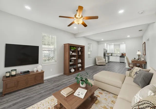 Photo 2 of Single family home for sale at 2803 Valentine St, Dallas, TX 75215 | MLS# 21398863 | Listing updated on 2026-10-03