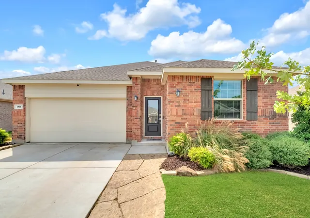 Photo 3 of Single family home for sale at 1711 Stonefield Dr, Anna, TX 75409 | MLS# 21396724 | Listing updated on 2026-10-05