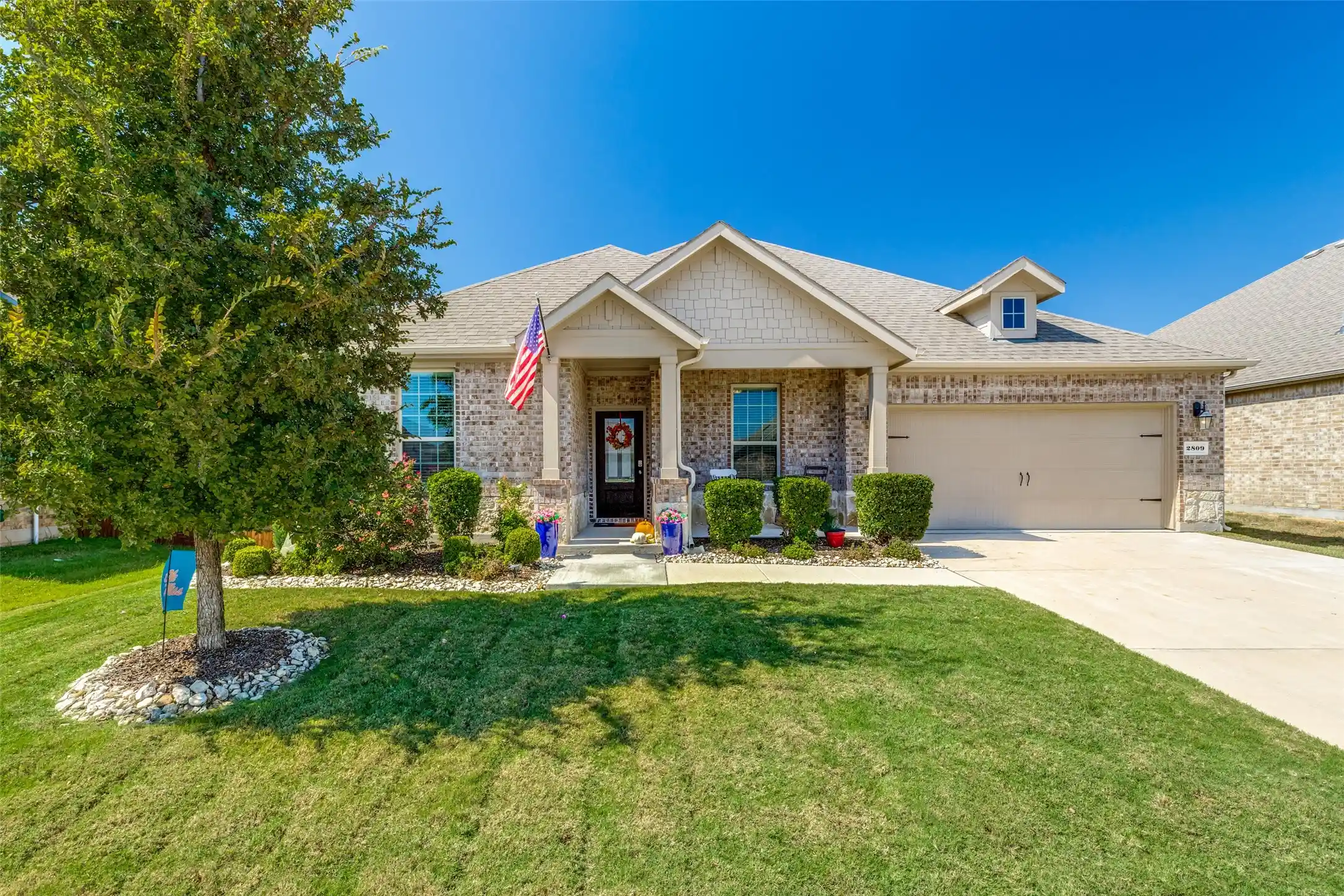 Photo 1 of Single family home for sale at 2809 Grizzly Rd, Aubrey, TX 76227 | MLS# 21402429 | Listing updated on 2026-10-13