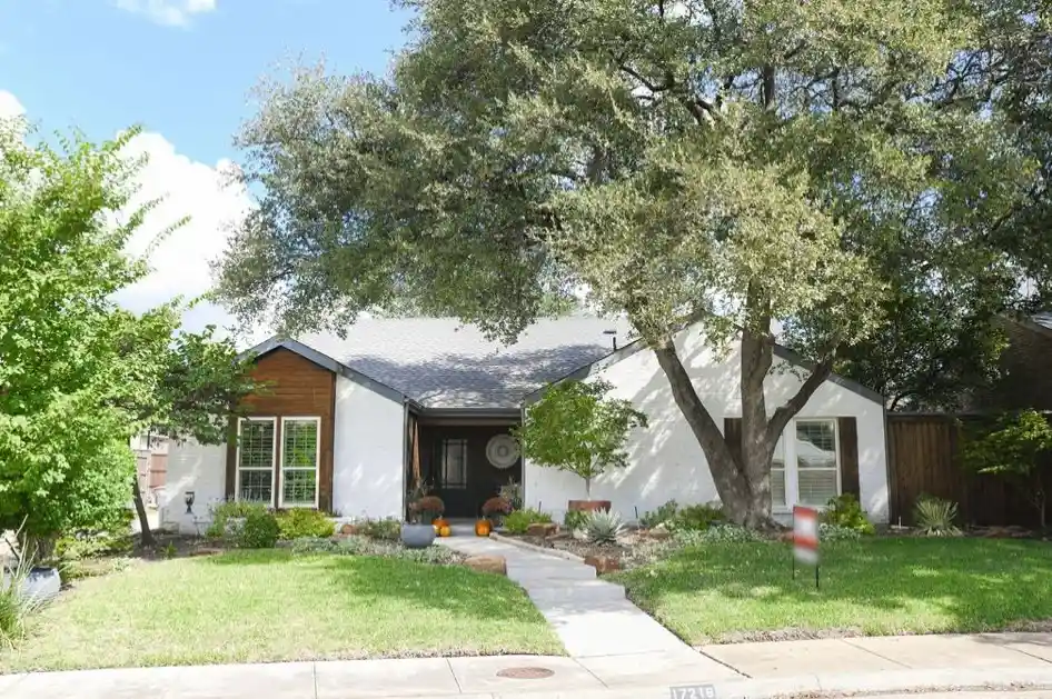 Photo 1 of Single family home for sale at 17216 Ikel Dr, Dallas, TX 75248 | MLS# 21402342 | Listing updated on 2026-10-24