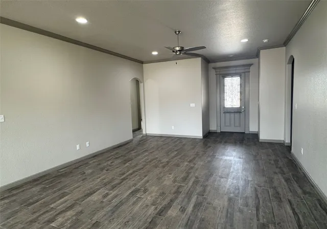 Photo 3 of Single family home for sale at 3205 Windcrest Dr, Granbury, TX 76049 | MLS# 21402501 | Listing updated on 2026-10-09