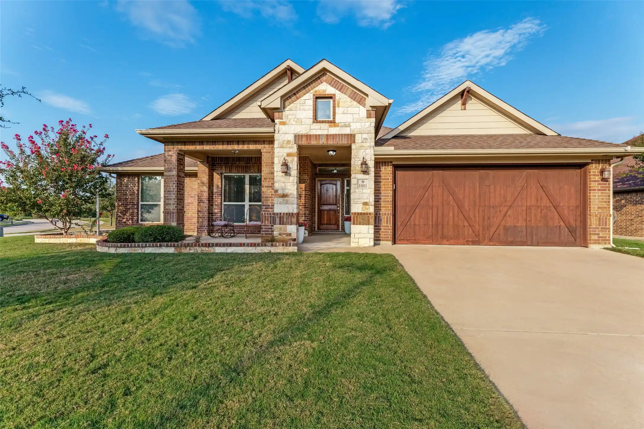Photo 1 of Sale Pending at 1001 Morningside Dr, Burleson, TX 76028 | MLS# 21401966 | Listing updated on 2026-10-28
