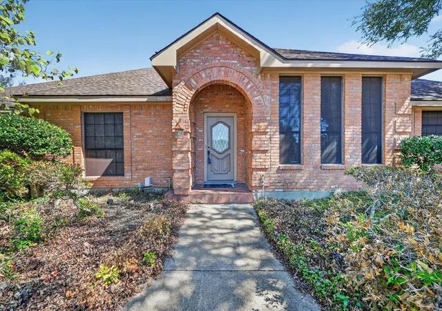 Single family home for sale at 206 Harris Dr, Sunnyvale, TX 75182 | MLS# 21401701