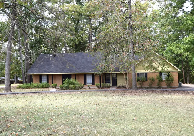 Photo 1 of Single family home for sale at 366 Chris Dr, Minden, LA 71055 | MLS# 21402452 | Listing updated on 2026-10-07