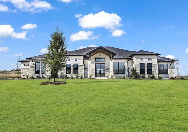 Photo 1 of Single family home for sale at 5021 Frost Crk, Aledo, TX 76008 | MLS# 21402595 | Listing updated on 2026-10-03