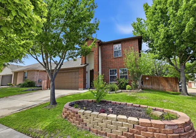 Photo 1 of Single family home for sale at 800 Poncho Ln, Haslet, TX 76052 | MLS# 21370020 | Listing updated on 2026-10-06