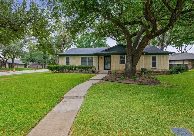 Photo 1 of Single family home for sale at 2630 Briarcove Dr, Plano, TX 75074 | MLS# 21400577 | Listing updated on 2026-10-06