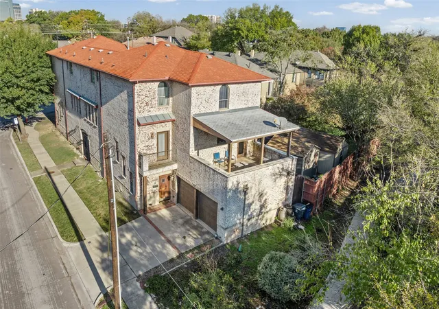 Single family home for sale at 5100 Mission Ave #5100B, Dallas, TX 75206 | MLS# 21383955 | Listing updated on 2026-10-09