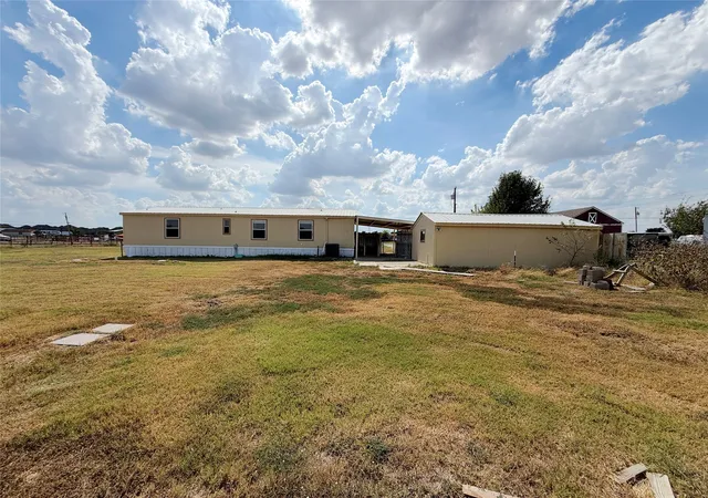 Photo 2 of Manufactured home for sale at 4116 Cherry Ridge Ln, Joshua, TX 76058 | MLS# 21402607 | Listing updated on 2026-10-03