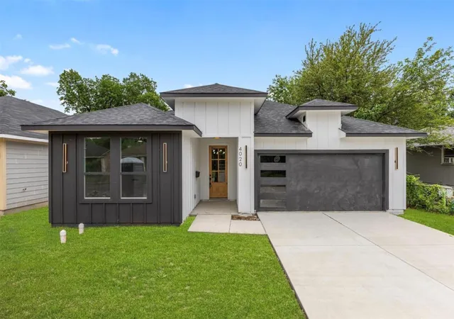 Single family home for sale at 4100 Hamilton Ave, Dallas, TX 75210 | MLS# 21402670