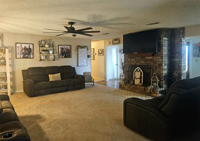 Photo 3 of Single family home for sale at 1 Dixie Ct, Brownwood, TX 76801 | MLS# 21402197 | Listing updated on 2026-10-03