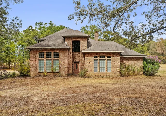 Photo 1 of Single family home for sale at 205 County Rd 1485, Mount Pleasant, TX 75455 | MLS# 21402269 | Listing updated on 2026-10-03