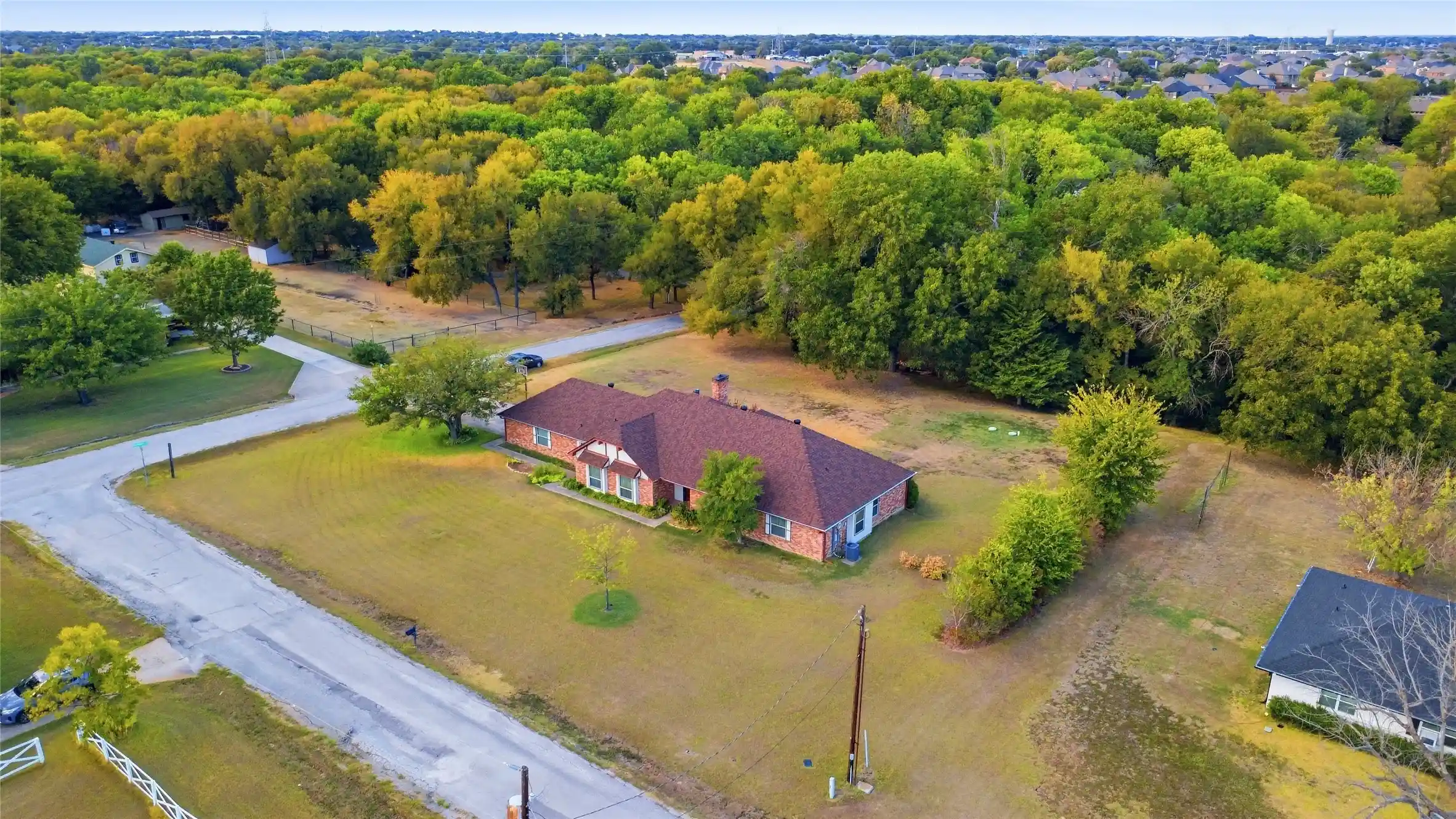 Photo 1 of Single family home for sale at 840 Meadowview Ln, Wylie, TX 75098 | MLS# 21400321 | Listing updated on 2026-10-22