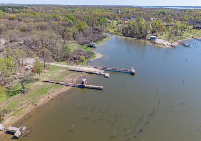 Photo 3 of Manufactured home for sale at 304 Blackjack, Yantis, TX 75497 | MLS# 21402700 | Listing updated on 2026-10-03
