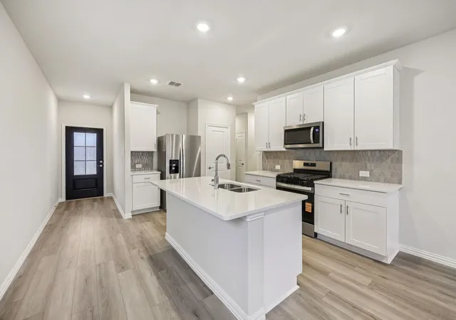 Photo 1 of Single family home for sale at 2113 Rannoch St, Sherman, TX 75092 | MLS# 21400210 | Listing updated on 2026-10-08
