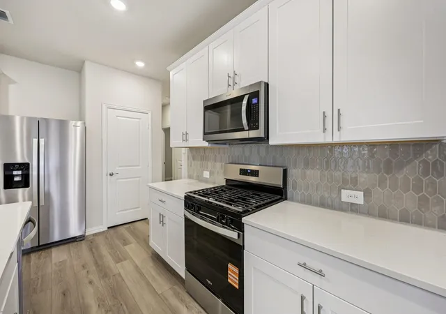 Photo 3 of Single family home for sale at 2113 Rannoch St, Sherman, TX 75092 | MLS# 21400210 | Listing updated on 2026-10-08