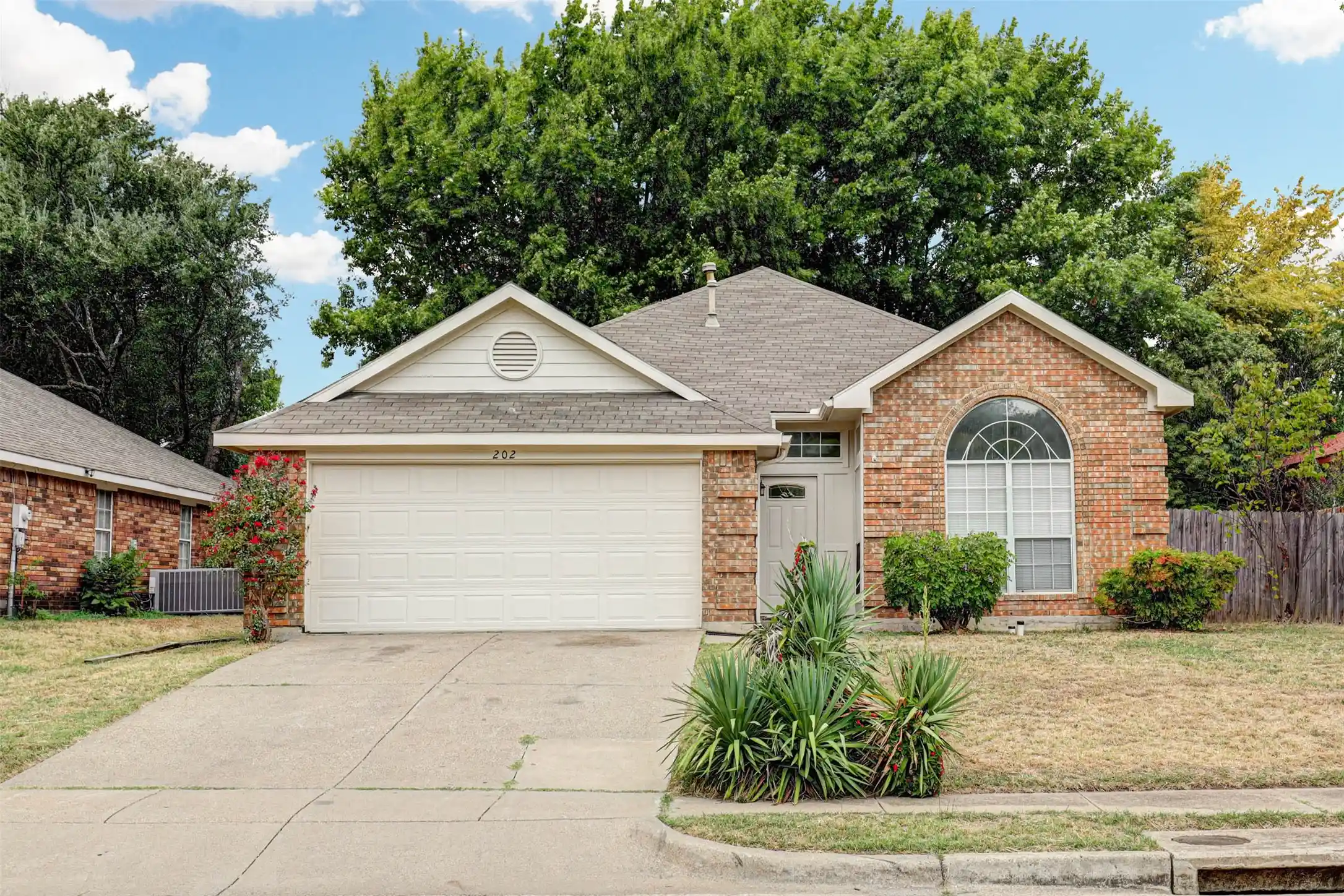 Photo 1 of Sale Pending at 202 Chamblin Dr, Cedar Hill, TX 75104 | MLS# 21401663 | Listing updated on 2026-10-23
