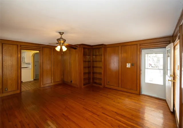 Photo 3 of Single family home for sale at 6735 Woodard Ave, Dallas, TX 75227 | MLS# 21402386 | Listing updated on 2026-10-03