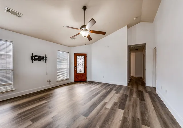 Photo 2 of Single family home for sale at 909 Honey Locust Ln, Crowley, TX 76036 | MLS# 21402400 | Listing updated on 2026-10-27