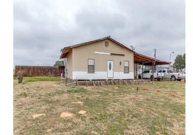 Photo 2 of Single family home for sale at 1619 County Rd 7711, Devine, TX 78016 | MLS# 21402771 | Listing updated on 2026-10-09