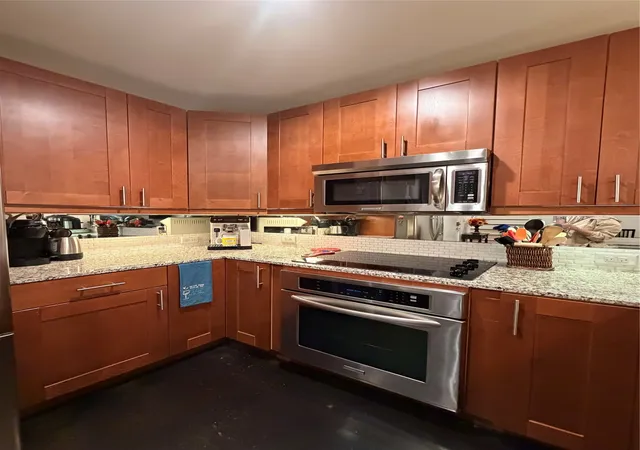 Listing Photo 1 - Condo for sale in Arthouse At So7 located at 2608 Museum Wy, Fort Worth, TX 76107 - Unit #3211