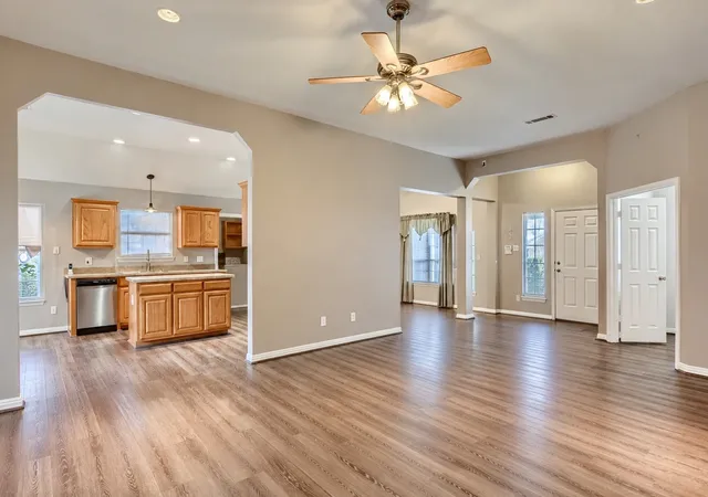 Photo 3 of Single family home for sale at 1922 Cutler Dr, Mesquite, TX 75149 | MLS# 21402791 | Listing updated on 2026-10-05